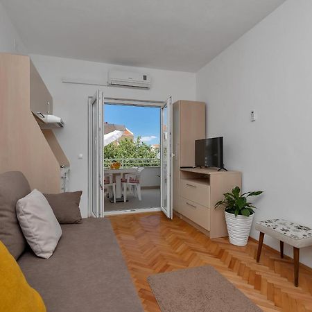 Apartments Marija Tucepi Ngoại thất bức ảnh