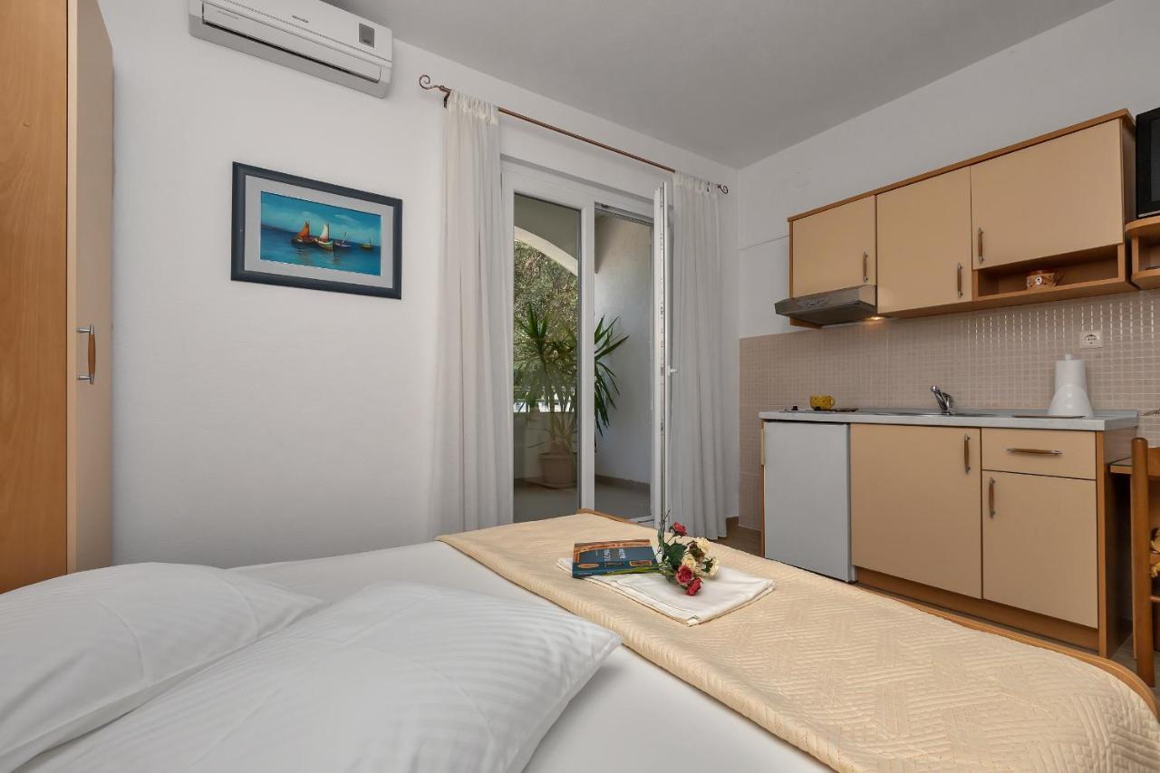 Apartments Marija Tucepi Ngoại thất bức ảnh