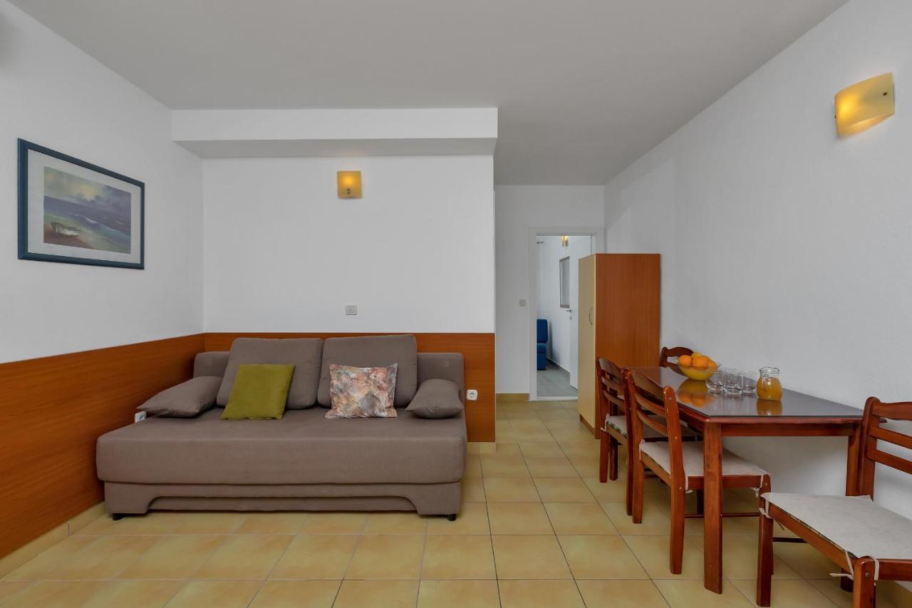 Apartments Marija Tucepi Ngoại thất bức ảnh